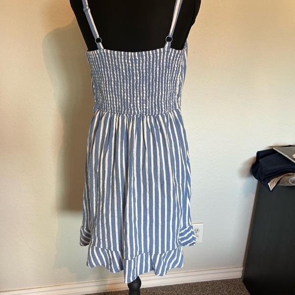 Costal Vibes Old Navy Blue and White Striped Spaghetti‑Strap Mini Dress - Picture 3 of 7